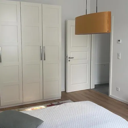 Perfekt Fuer Geschaeftsreisende Komfort Eleganz Und Erstklassiges Wlan In Zentraler Lage *