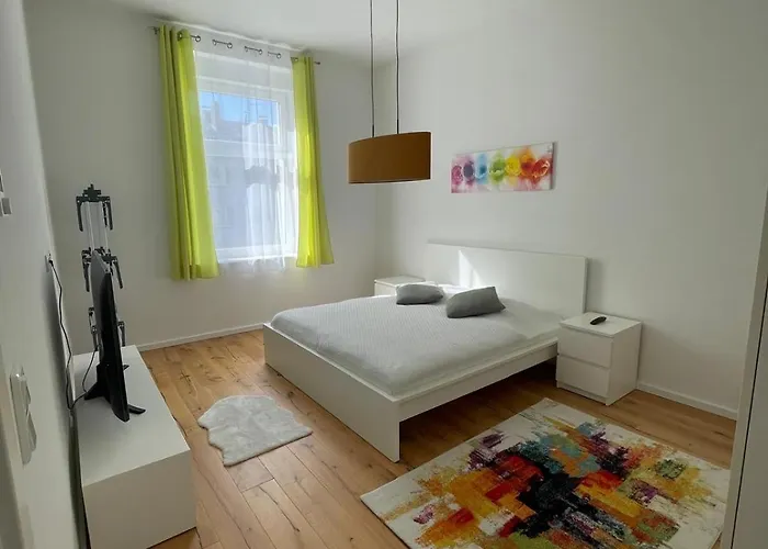 Perfekt Fuer Geschaeftsreisende Komfort Eleganz Und Erstklassiges Wlan In Zentraler Lage