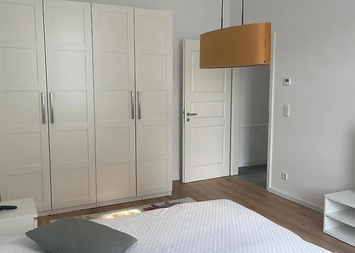 Perfekt Fuer Geschaeftsreisende Komfort Eleganz Und Erstklassiges Wlan In Zentraler Lage *