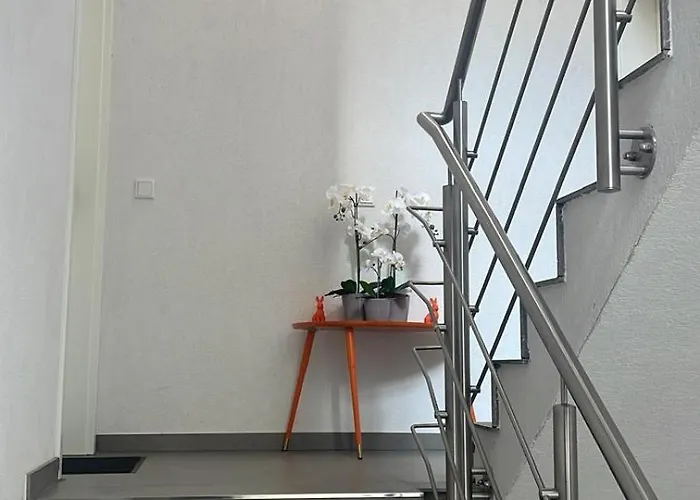 Perfekt Fuer Geschaeftsreisende Komfort Eleganz Und Erstklassiges Wlan In Zentraler Lage Wuppertal